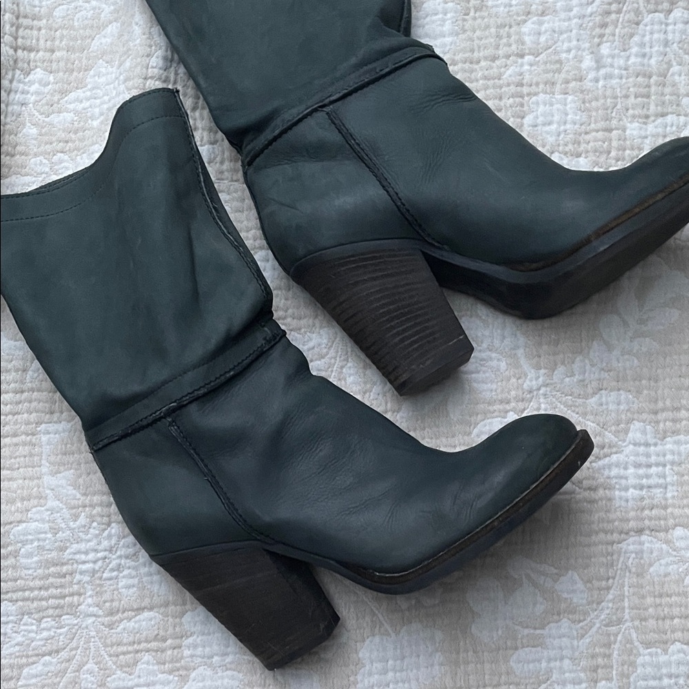 Vic - Italian Leather Women's Leather Boots - Dark Blue